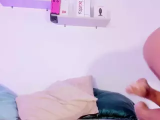 Kim-Baker2's Live Sex Cam Show