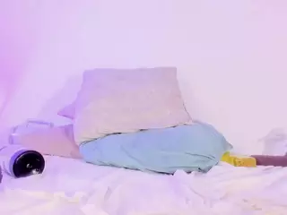 Kim-Baker2's Live Sex Cam Show