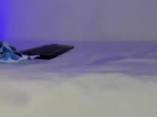 Kim-Baker2's Live Sex Cam Show