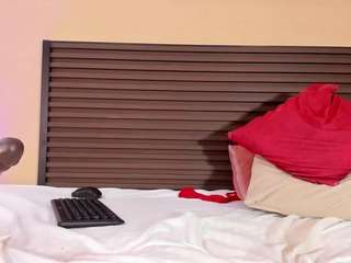 Live cam show with Kim-Baker2
