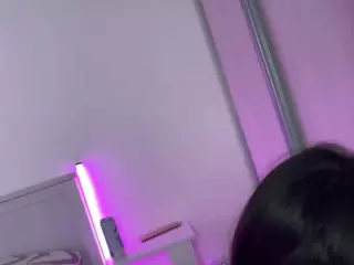 Vivi's Live Sex Cam Show