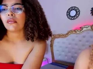 NiaColussi's Live Sex Cam Show