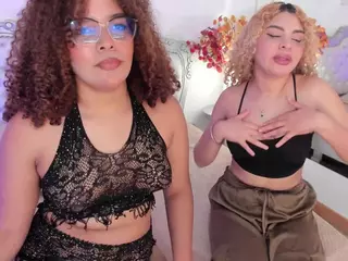 NiaColussi's Live Sex Cam Show