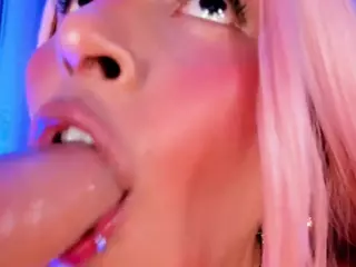 Xia Phoenix's Live Sex Cam Show