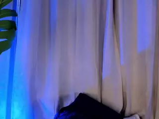 Xia Phoenix's Live Sex Cam Show