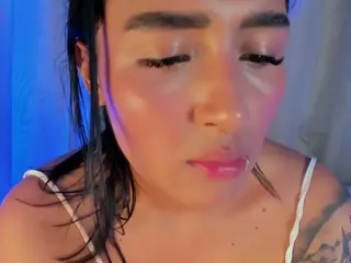 Xia Phoenix's Live Sex Cam Show