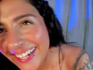 Xia Phoenix's Live Sex Cam Show
