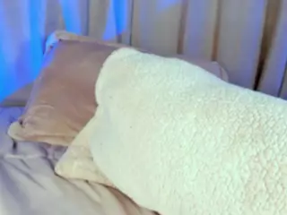 Xia Phoenix's Live Sex Cam Show