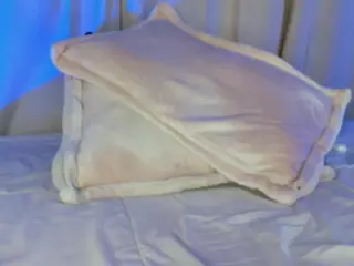 Xia Phoenix's Live Sex Cam Show