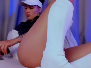 Xia Phoenix's Live Sex Cam Show