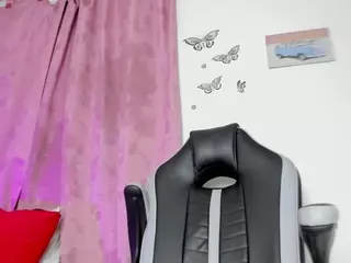 crystal-brubano's Live Sex Cam Show
