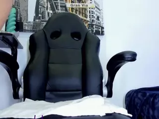 crystal-brubano's Live Sex Cam Show
