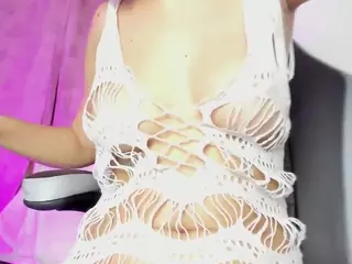 crystal-brubano's Live Sex Cam Show