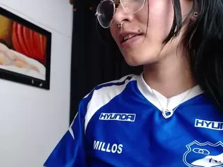 MYOMINIX's Live Sex Cam Show
