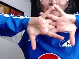 MYOMINIX's Live Sex Cam Show
