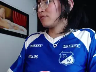 MYOMINIX's Live Sex Cam Show