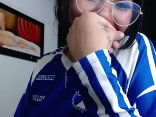 MYOMINIX's Live Sex Cam Show