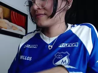 MYOMINIX's Live Sex Cam Show