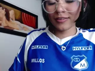 MYOMINIX's Live Sex Cam Show