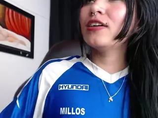 MYOMINIX's Live Sex Cam Show