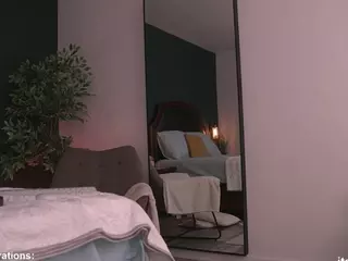 AlyonaqueenX's Live Sex Cam Show
