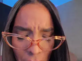 AntonellaMorelli's Live Sex Cam Show