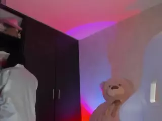 AntonellaMorelli's Live Sex Cam Show