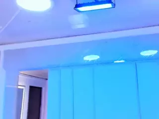 CristalBenet's Live Sex Cam Show