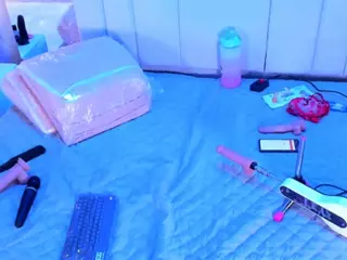 CristalBenet's Live Sex Cam Show