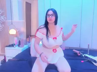 CristalBenet's Live Sex Cam Show