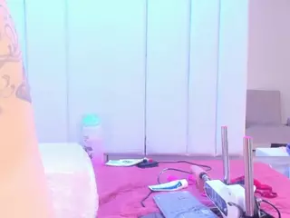 CristalBenet's Live Sex Cam Show