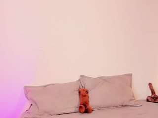 Live cam show with SofiiSweet