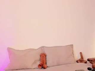 Live cam show with SofiiSweet