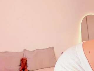 Live cam show with SofiiSweet