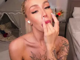 creambaby1's Live Sex Cam Show