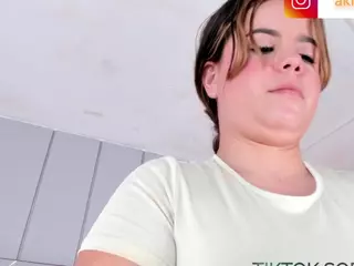 AkiraKings's Live Sex Cam Show