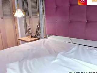 AkiraKings's Live Sex Cam Show