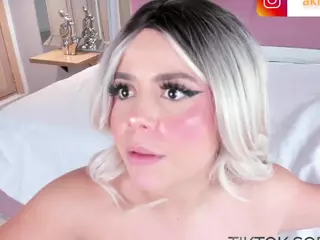 AkiraKings's Live Sex Cam Show