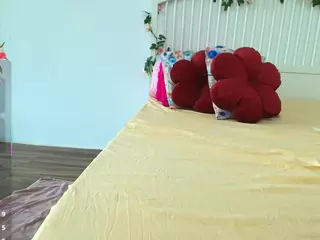 AlicePirss's Live Sex Cam Show
