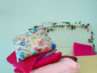 AlicePirss's Live Sex Cam Show