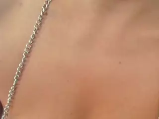 AlicePirss's Live Sex Cam Show