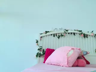 AlicePirss's Live Sex Cam Show