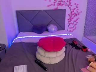 Live cam show with CassieEvanss