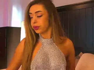 Yanira's Live Sex Cam Show