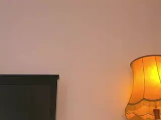 Yanira's Live Sex Cam Show