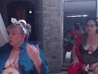 lupita and sarai's Live Sex Cam Show