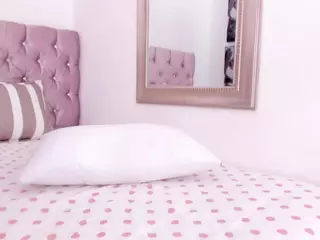 NiickyHot's Live Sex Cam Show