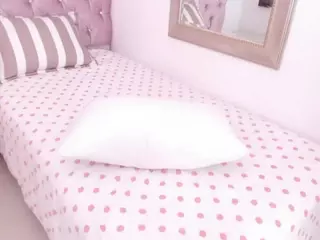 NiickyHot's Live Sex Cam Show