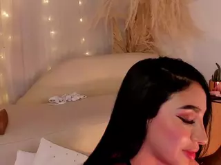 charlottee-08's Live Sex Cam Show