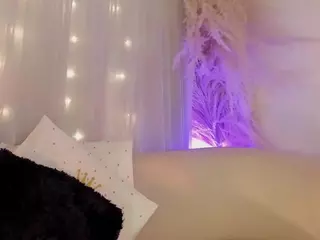 charlottee-08's Live Sex Cam Show